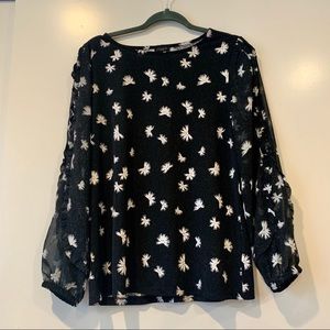 Ann Taylor black and white blouse